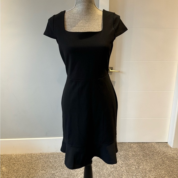 Banana Republic Little Black Dress - Picture 1 of 6